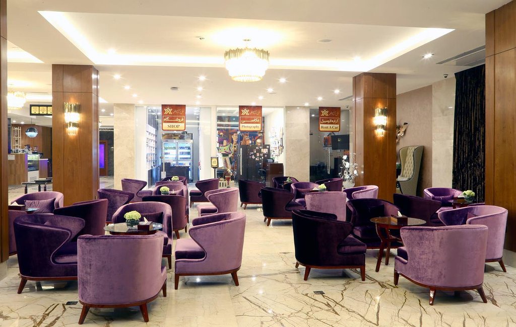 kourosh-grand-hyatt-hotel (3).jpg